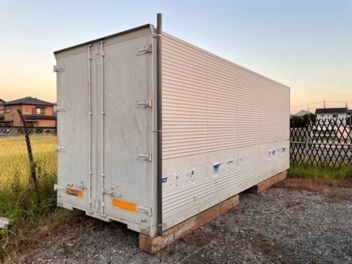 トラックコンテナ6m×2.1mアルミ綺麗