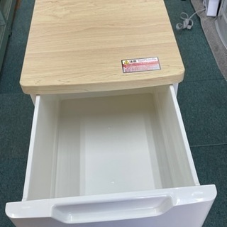 【リサイクルショップ八光　田上店】ホワイト　５段チェスト　天板木目調の画像