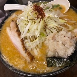 無料の賄い付き！髪色自由ネイルOK!らーめん店ホールスタッフ緊急募集！の画像