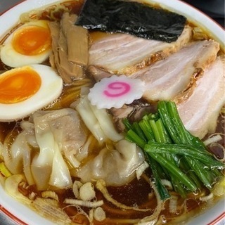 無料の賄い付き！髪色自由ネイルOK!らーめん店ホールスタッフ緊急募集！の画像