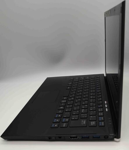 ソニーノートパソコン i7（中古）、4GBのメモリ、SSD128GB