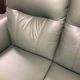 【12/28確約済み】【?9月に買ったばかり‼️ほぼ新品✨】ニトリ 3人掛け 本革 ソファ グリーン