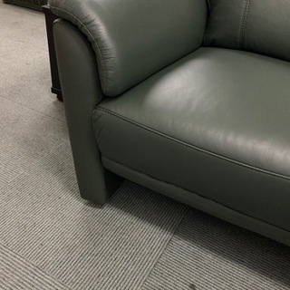 【12/28確約済み】【?9月に買ったばかり‼️ほぼ新品✨】ニトリ 3人掛け 本革 ソファ グリーン