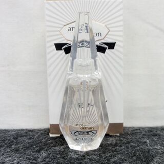 GIVENCHY ジバンシー オーデトワレ・オーデパルファム 小瓶4本セットの画像
