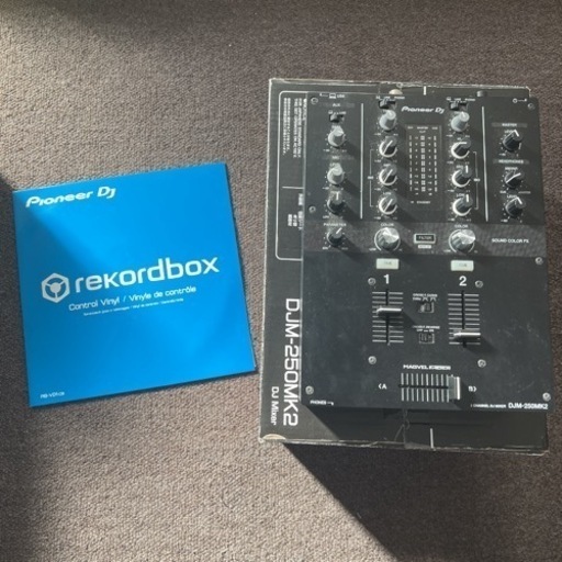 DJM-250MK2 と Control Vinyl DJ ミキサー