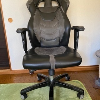 ゲーミングチェア　Bauhutte 