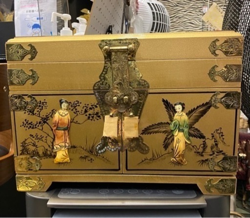 豪華絢爛!! 宝石箱新品未使用大幅値下げ!!