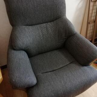 取り引き中　一人用ソファー　ニトリ　コウテイ