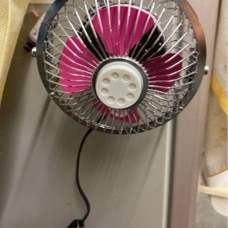 METALFAN アロマ可能 メタルファン JL-501P 携帯扇風機 ドンキホーテ 情熱価格 1回使用 中間スイッチ付きの画像