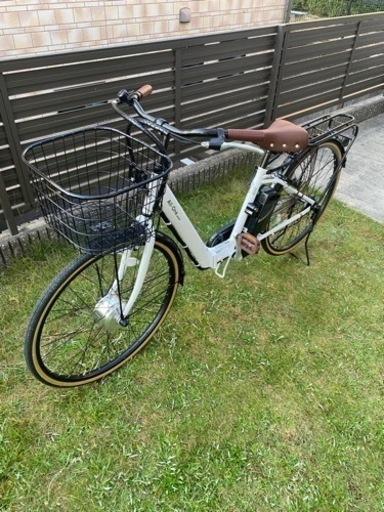 ほぼ新品。折りたたみ式の電動アシスト自転車！！