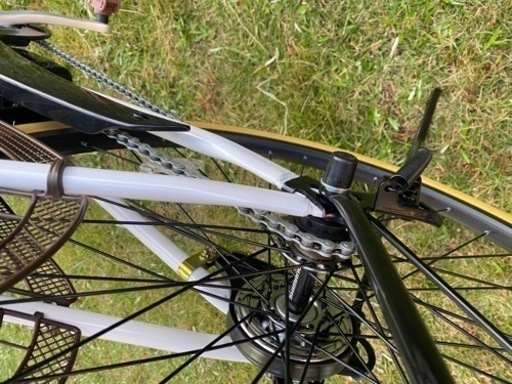 ほぼ新品。折りたたみ式の電動アシスト自転車！！