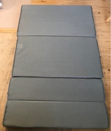 【値下】ニトリ　ソファになるマットレス、マルチすっぽりシーツ