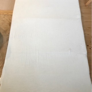 【値下】ニトリ　ソファになるマットレス、マルチすっぽりシーツの画像