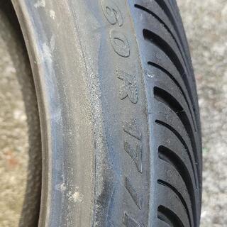 バイク用タイヤ　直接取引希望