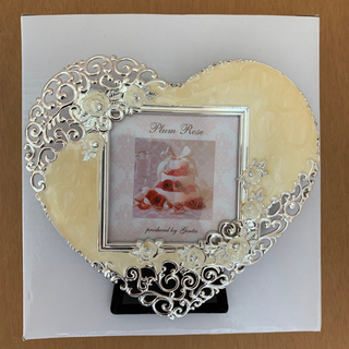 ハート型写真立て（未使用）メタルローズフレームの画像