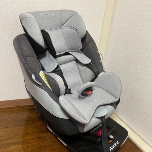 Aprica チャイルドシート