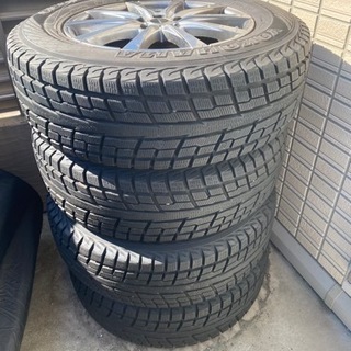 【取引中】YOKOHAMA スタッドレスタイヤ　４本セットの画像