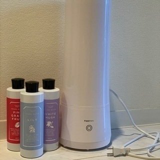 Francfranc アロマ加湿器　ホワイト　専用アロマウォータ...