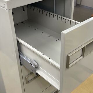 【引き出しタイプ】中古スチール製書庫【5段】の画像