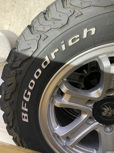 BF goodrich 215/70/16r サマータイヤ
