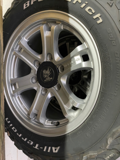 BF goodrich 215/70/16r サマータイヤ