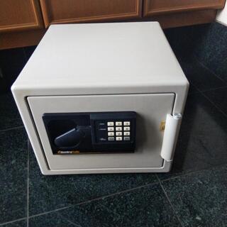 あげます　耐火金庫