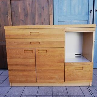 人気のunico(ウニコ)よりHUTTE(ヒュッテ)シリーズ のキッチン