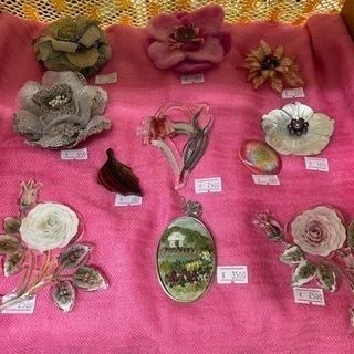 薔薇　バラクラ　ピンブローチ　