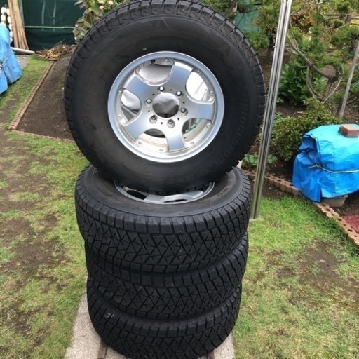 スタッドレスタイヤ ホイール