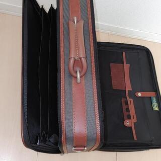 ビジネスバッグの画像