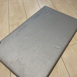 アイロンマットとアイロンのセットの画像