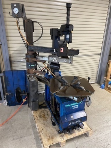 タイヤチェンジャー  モンティー3200 外ガミ22インチ