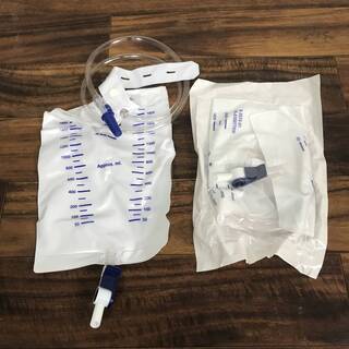 ⭕⭕⭕PH5/72　ASONE NAVIS 尿バッグ URINARY DRAIN BAG 2000ml THICKNESS 0.2mm 導尿 畜尿 10袋 まとめて⭕⭕⭕の画像