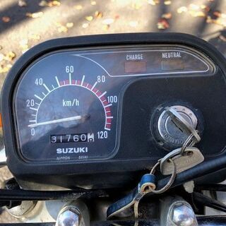 値引きしました スズキ K125 奇麗だと思います。 エンジン始動しますがジャンク出品です。の画像