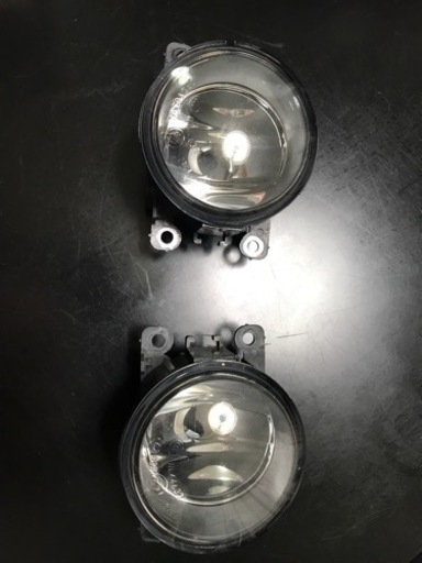 スズキ　純正フォグランプ　jb23w など、