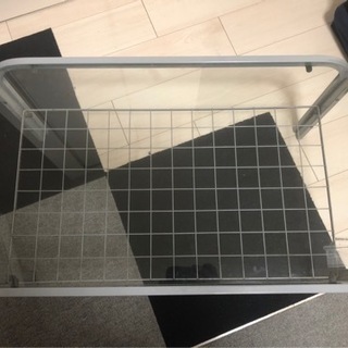 ガラステーブルの画像