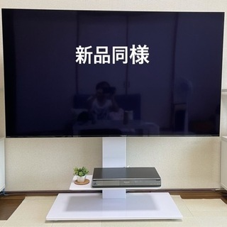 【新品同様】テレビ自立スタンド　ロータイプ　キャスター付き　鏡面ホワイト