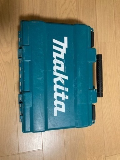 『取引中』マキタ　makita ハンマドリル　HR2631F