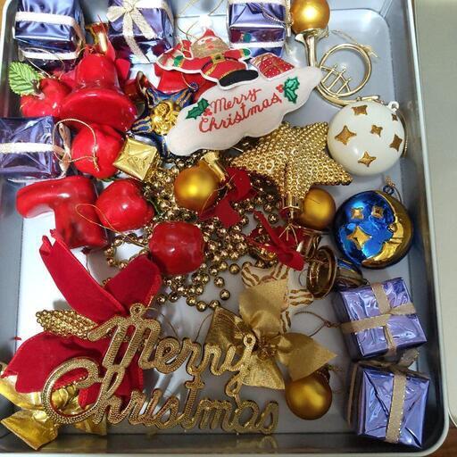 【取引完了】クリスマスツリー150cmオーナメント付き（ファイバーツリー）