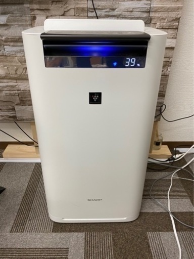 空気清浄機　2018年製
