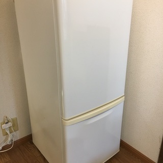 パナソニック　冷蔵庫 NR-B143W-W 138Lの画像