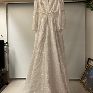 【元値約20万円】ウェディングドレス13号＋パニエの画像