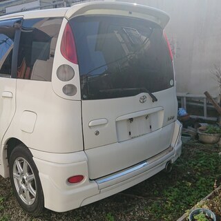 商談中　室内広々！！走りのマニュアルモード付き！！トヨタ・ファンカーゴの画像