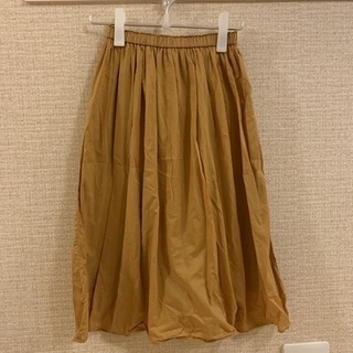 ユニクロ コットン 膝丈スカートの画像