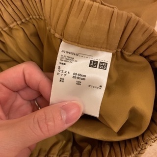 ユニクロ コットン 膝丈スカートの画像