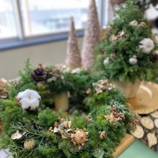 クリスマスリース＆ツリーレッスン🎄🎁の画像