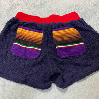 フェスやキャンプに！カラフル可愛いショートパンツの画像