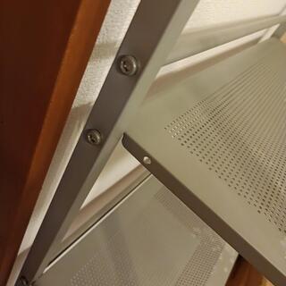 軽くて丈夫なスチールラックの画像