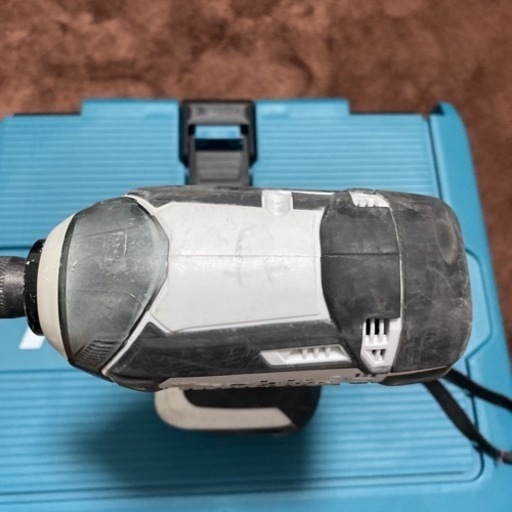 マキタ　インパクトドライバー 18v　TD149D