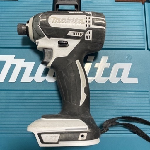 マキタ　インパクトドライバー 18v　TD149D